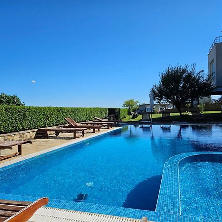 High In The Sky Apartments Sozopol Bagian luar foto
