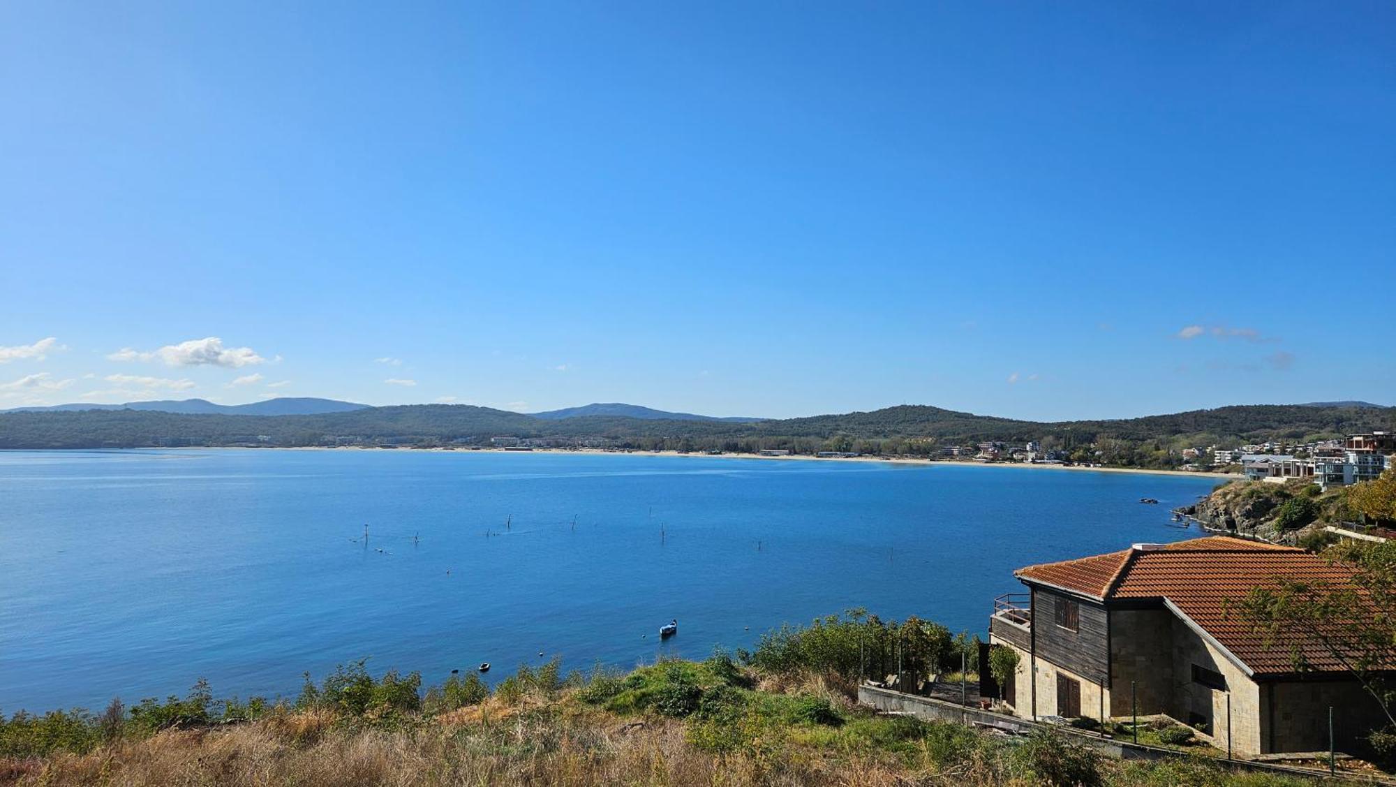 High In The Sky Apartments Sozopol Bagian luar foto