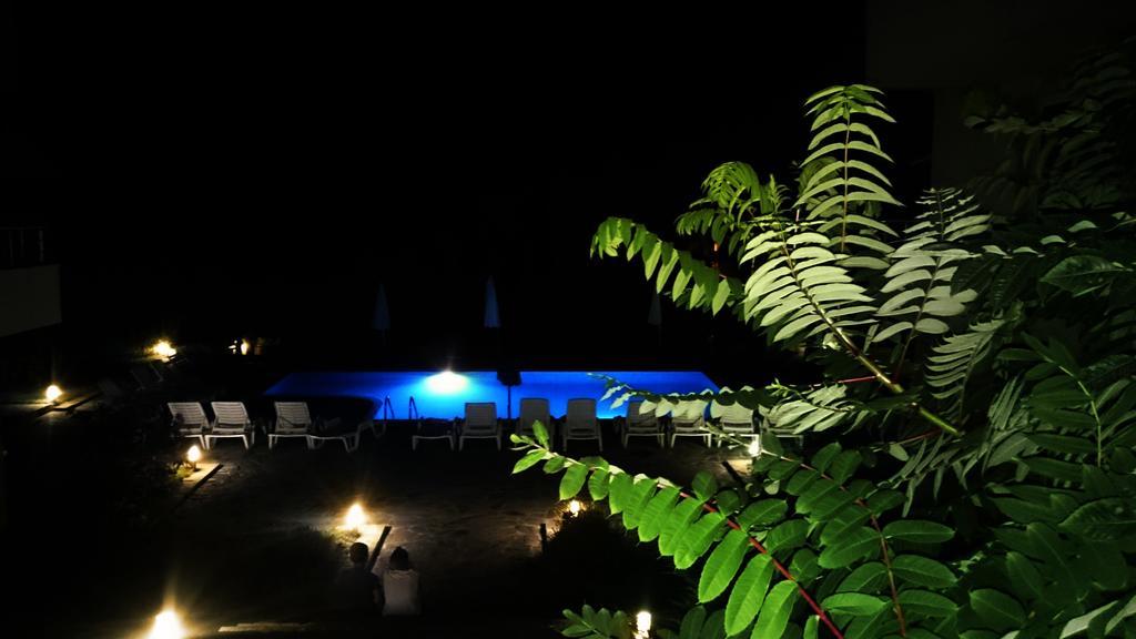 High In The Sky Apartments Sozopol Bagian luar foto